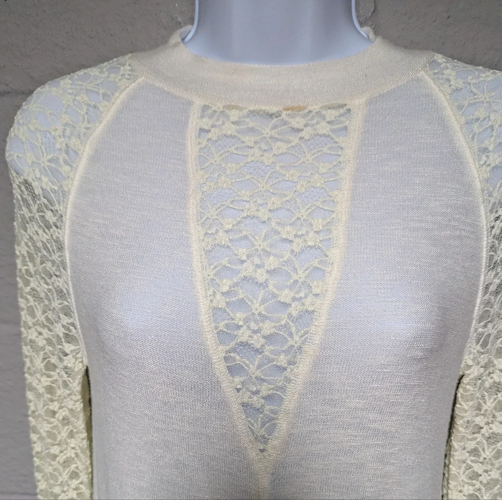 Intimately Free Top Size S Free People Knit And Lace PulloverLong  Sleeve